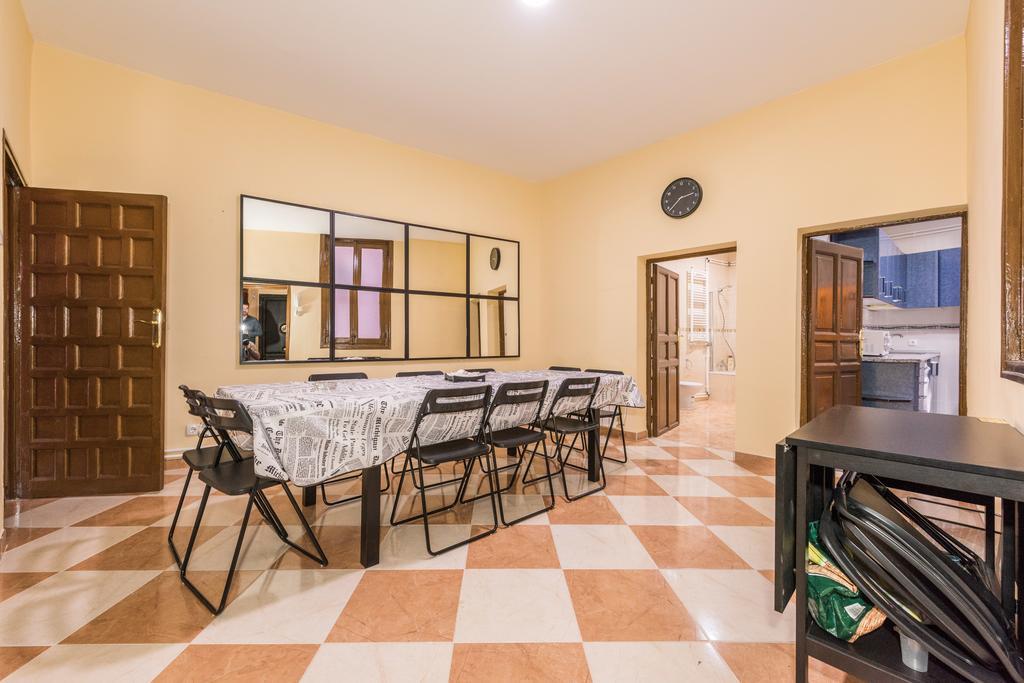 Grand Latina Apartment Мадрид Стая снимка