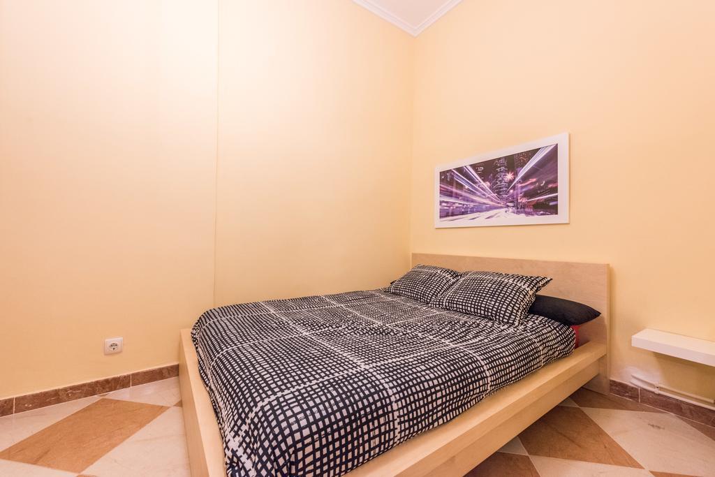 Grand Latina Apartment Мадрид Стая снимка