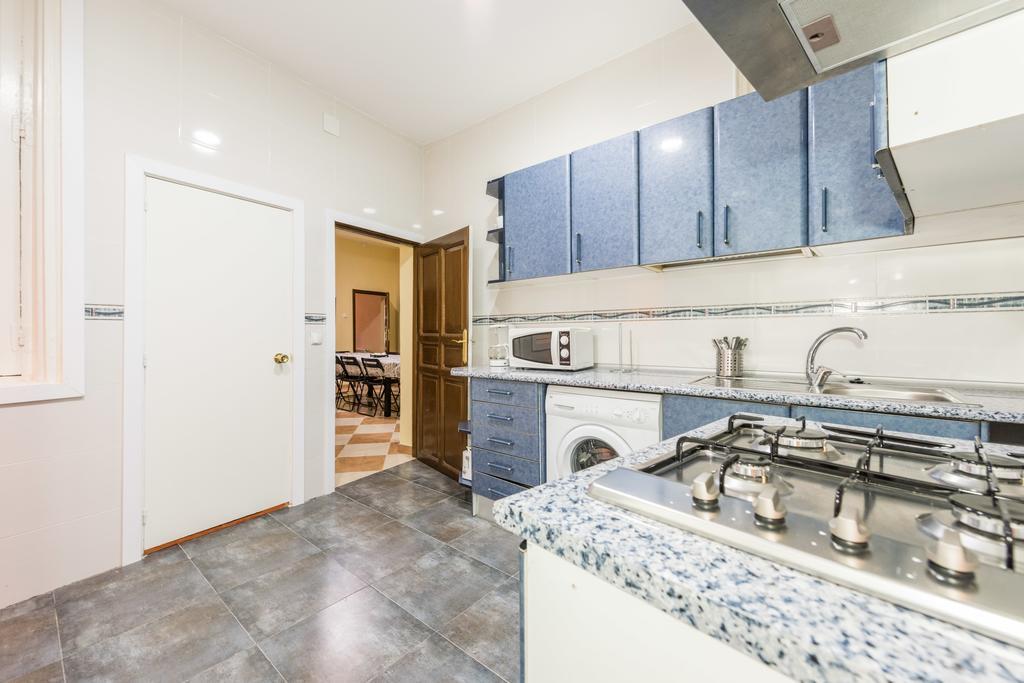 Grand Latina Apartment Мадрид Стая снимка